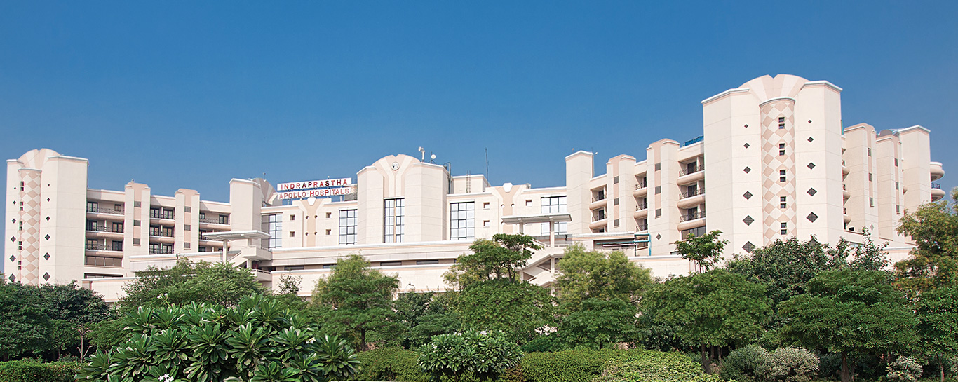 Indraprastha Apollo Hospitals Sarita Vihar front view