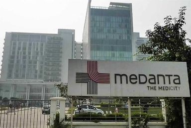 Medanta The Medicity Gurugram hospital building